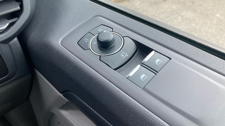 Ford Transit Custom 280 L1 Diesel Fwd 2.0 EcoBlue 136ps H1 Van Limited Auto